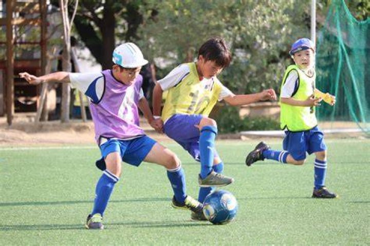 せん り ひじ り 幼稚園 サッカー